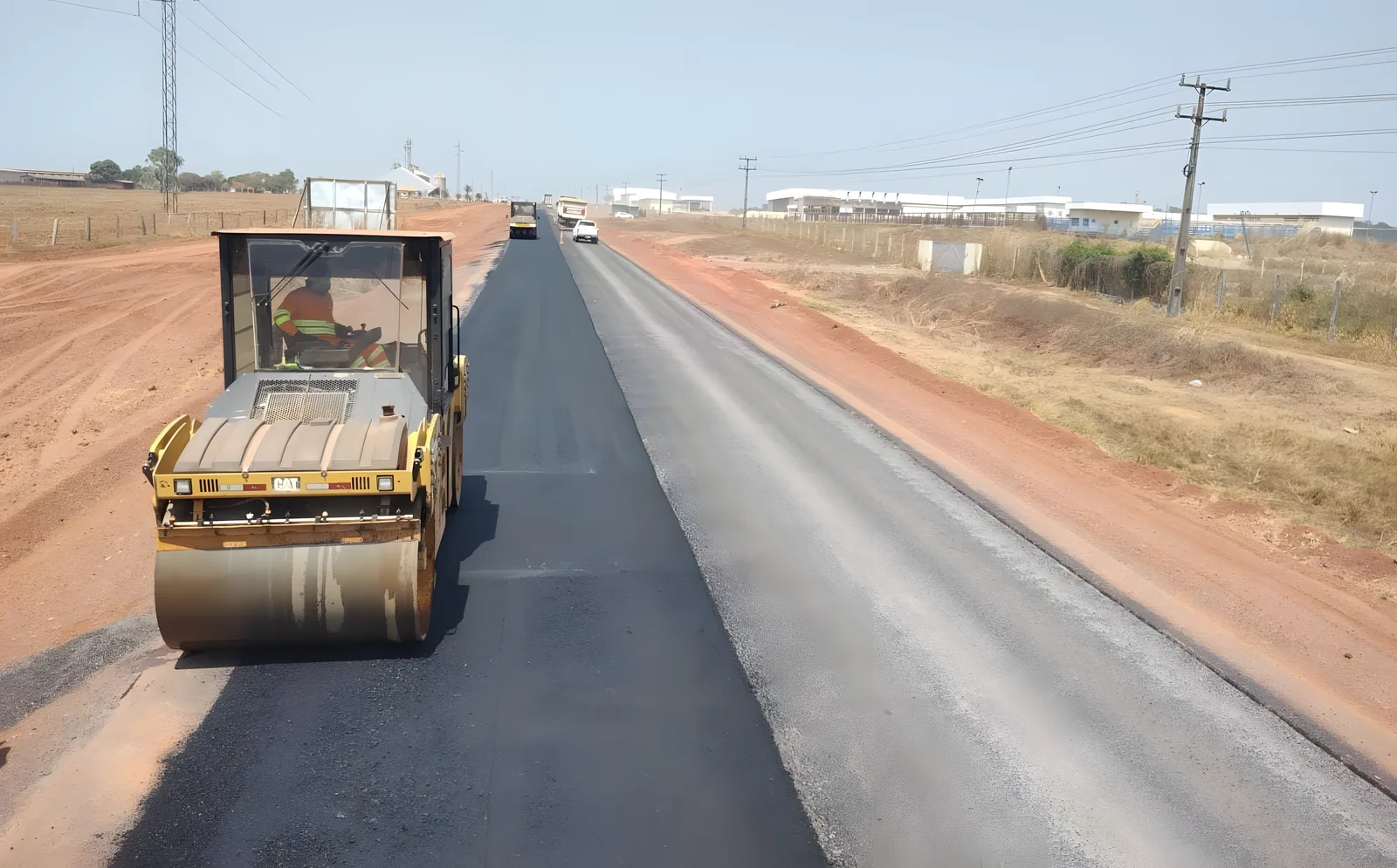 Construção de rodovia asfáltica