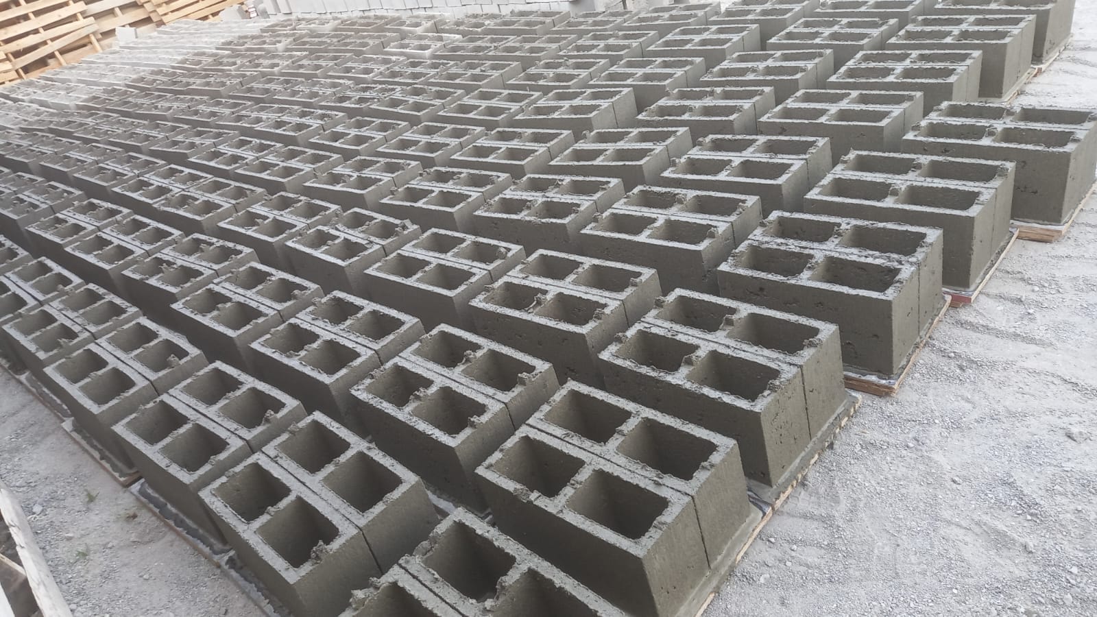 Peças de concreto com acabamento fino